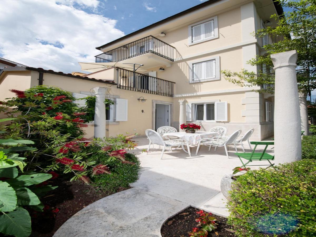 Apartment Marina With Sea View Lovran Εξωτερικό φωτογραφία